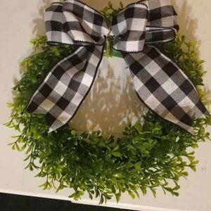 New Farmhouse 10" artificial boxwood greenery Wreath w/plaid bow